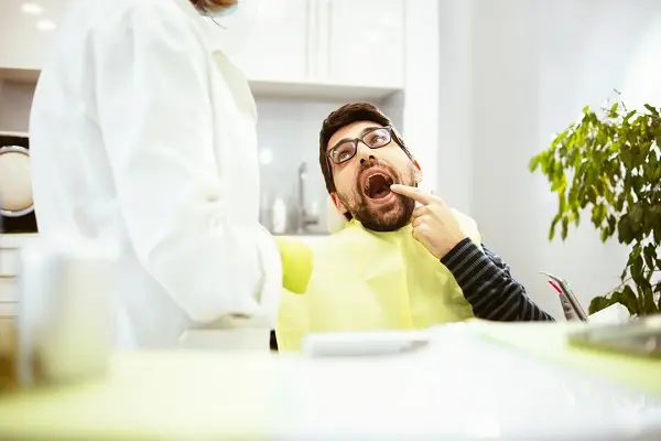 pacjent u stomatologa